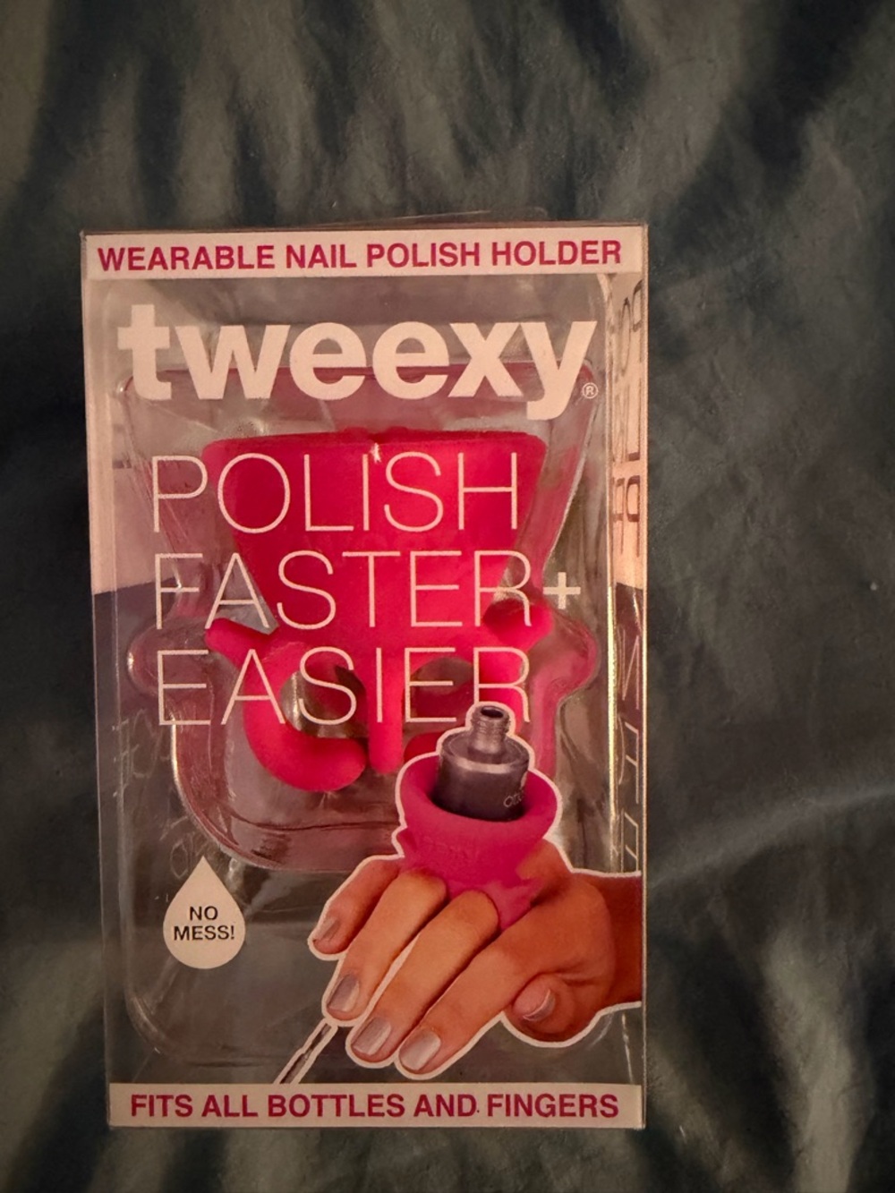 Tweexy Wearable Nail Polish Holder — Hot Pink